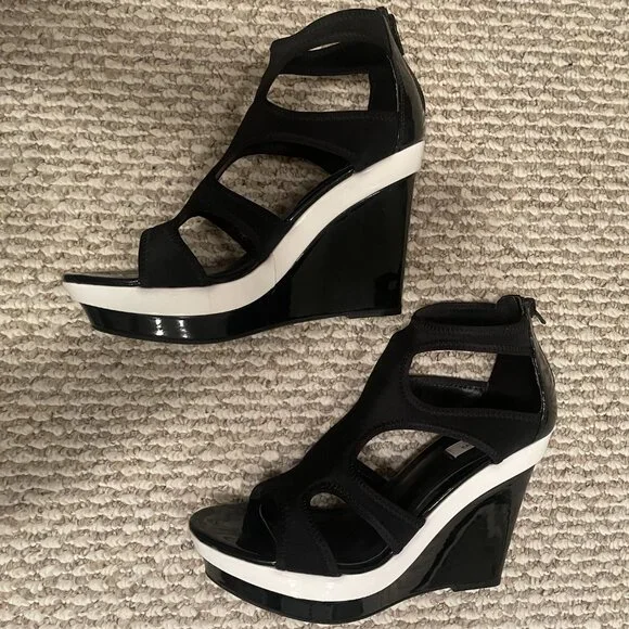 Simply Vera Vera Wang Black and White Platform Wedge Sandal (Size 9B) - Picture 3 of 8